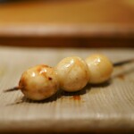 鳥しき - う玉は黄身がとろり。タレの仕上げ方も◎