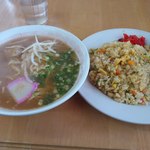 のざわ食堂 - 中華そば３５０円と焼きめしカレー味４００円　計７５０円≪2013年3月≫