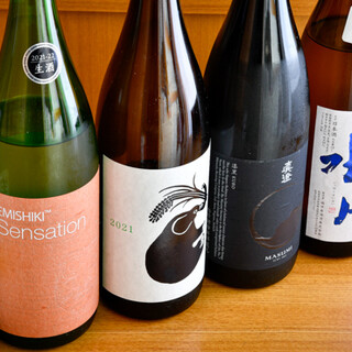 日本酒好きは集まれ！豊富なドリンクからお好きな一杯を