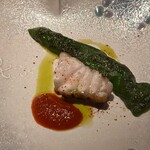 薪焼 銀座おのでら - 唐津産クエ　赤パプリカ