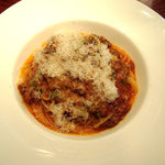 スペッロ - 牛ミンチとホウレン草のトマトソース