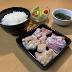 Yakiniku Horumon Takeyan - 