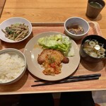 丸の内 タニタ食堂 - 