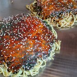 和福 - ソースたっぷりのお好み焼