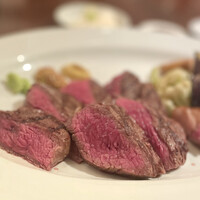 銀座ブルーリリー ステーキ＆チャイニーズレストラン - 