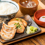 Fried Gyoza / Dumpling & chashu set meal