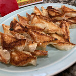 今池呑助飯店 - 呑助餃子４５０円