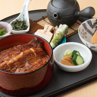 鰻ひつまぶし は