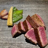 新宿 鉄板焼き YOKOTA - 肉汁があふれます