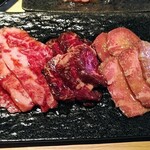 Yakiniku Watanabe - 焼肉渡邊ランチA　（牛カルビ・牛ハラミ・上タン）　1680円