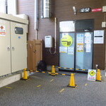 ラーメン二郎 - ウェイティングスペース