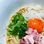 まぜそば maren 中崎町店 - シャキシャキ玉葱。