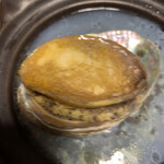 ホテル竜宮 - 天草黒鮑の陶板焼き（調理後）