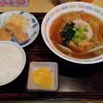 Nakaya Shokudou - ラーメン定食