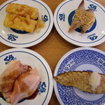 Muten Kurazushi - あぐー豚ロースト、特大炙りまぐろ一貫、チェダーチーズ天寿司、天然はまちスモーク