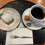 笹の葉 - デザートは抹茶のフィナンシェ