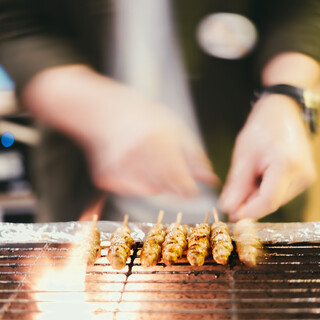 Our sister store “Shinkei” also has Torikawa skewers, a specialty! !