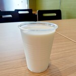 ミルキィーハウス - 登別酪農館牛乳 150円