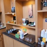 浅香荘 - 珈琲、紅茶、ビール缶、チューハイ、ウイスキー、焼酎、水、お茶缶、炭酸水…なんでもノミホ!!