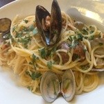 プルチーノ - ムール貝とアサリとトマトのスパゲッティ