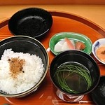 はと - ご飯・汁物・香の物・なまこの卵