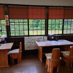 清流の森 - 内観