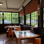 清流の森 - 内観