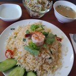 タイレストラン サパーンマイ - 