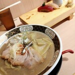 すごい煮干ラーメン 野毛 すし 釣りきん - 