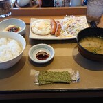 Yayoi Ken - 目玉焼き朝食