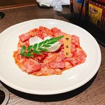 焼肉酒場 匡泉 - 匡泉カルビ   ¥990(税込) 写真は2人前