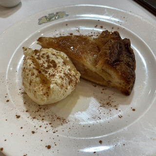 カフェ シェ・ダイゴ_1