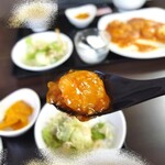 中華料理 桃菜 - 1個はレンゲサイズ