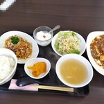 中華料理 桃菜 - マーボー豆腐と油淋鶏のセット 1000円