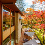 クレソン リバーサイド ストーリー 旧軽井沢 - 紅葉の苔庭