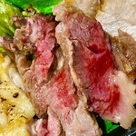 Luxurious 3-piece assortment (beef, chicken, pork) [2-3 servings]