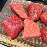 炭火焼肉くらた - 厚切り赤身150g定食(\2,155)