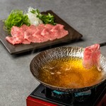 日本黑牛沙朗涮涮鍋配薑烤清酒