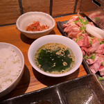 焼肉 もつ焼ジョニー - 