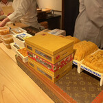 鮨 尚充 - 色んな雲丹があるんですね〜