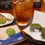 Kirino Mori Cha Fe Yururi - 新宮茶の冷茶水出し和紅茶と、全国１位となった「霧の森大福」などの和菓子と洋菓子