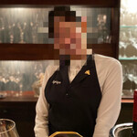 アイニーク - 美しきオーナーソムリエ、『大阪ワイン界の宝石』と呼ばれています。気になる方は店へお越しください