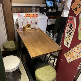 テーブル席