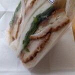 ブロッサムアンドブーケ - 佐賀有明鶏のチキンカツ 税込380円