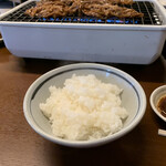 デブちゃん焼肉処 - 