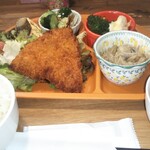 喫茶 あじさい - 魚ランチのアジフライ