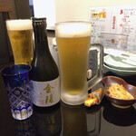 良酒屋 握 - 生ビールと日本酒（月白）からスタート☆