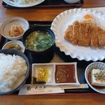 とんかつ定食