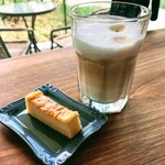 Tsunagaru Kafe & Ba Hare Toke - カフェラテとチーズケーキ