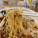匠 - 麻辣坦坦冷麺1,110円の麺のアップ